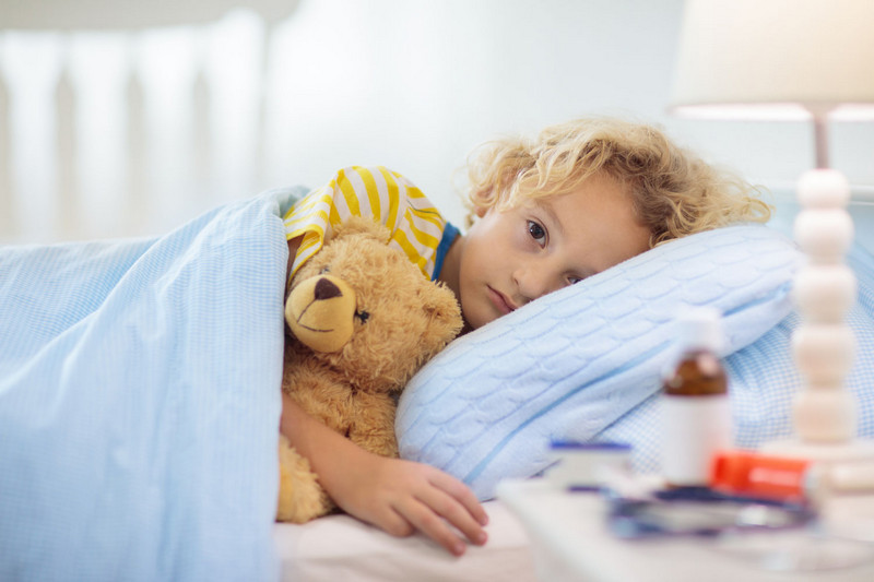 Ребенок часто болеет простудными заболеваниями. Что делать